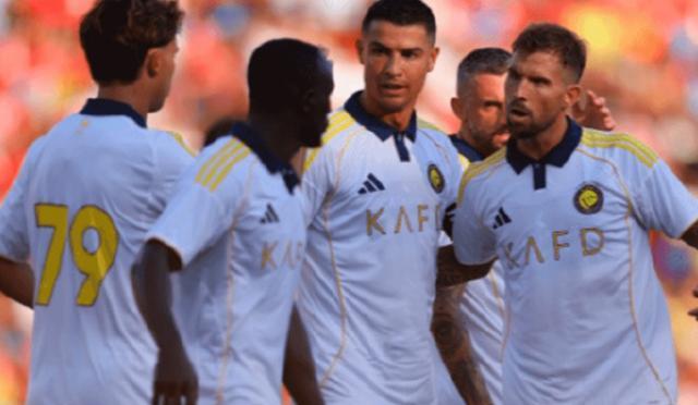 alt, AA, 点球破门 alt, AA, 点球破门