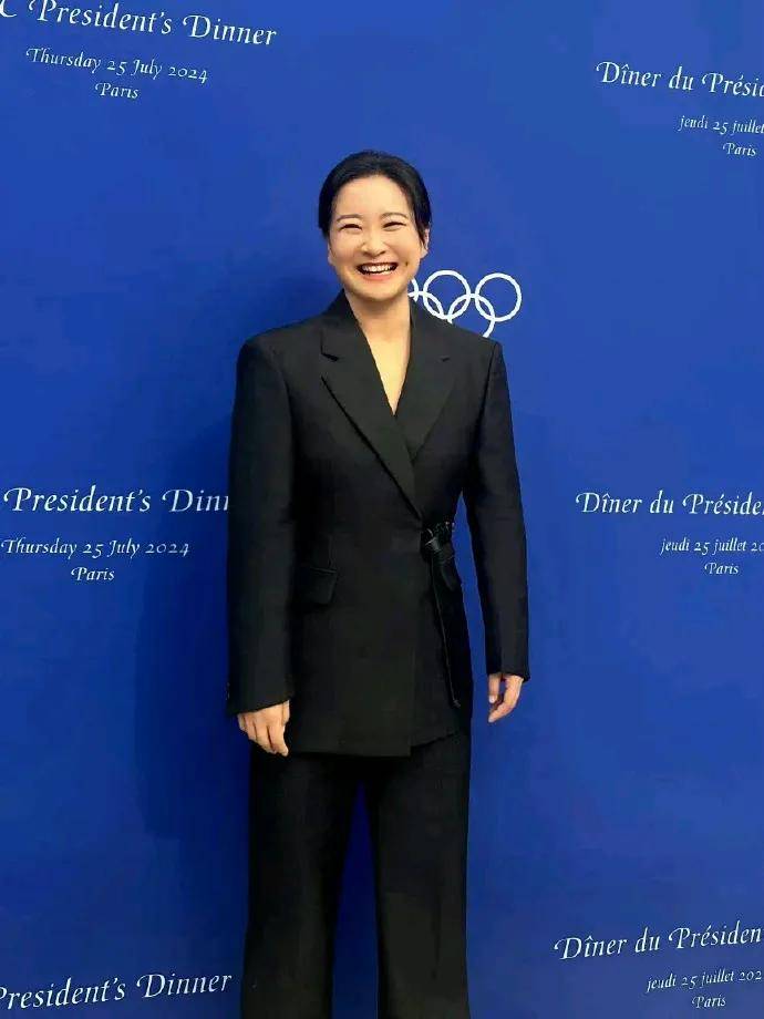 和中国喜剧, 巴黎邂逅, 想象一下